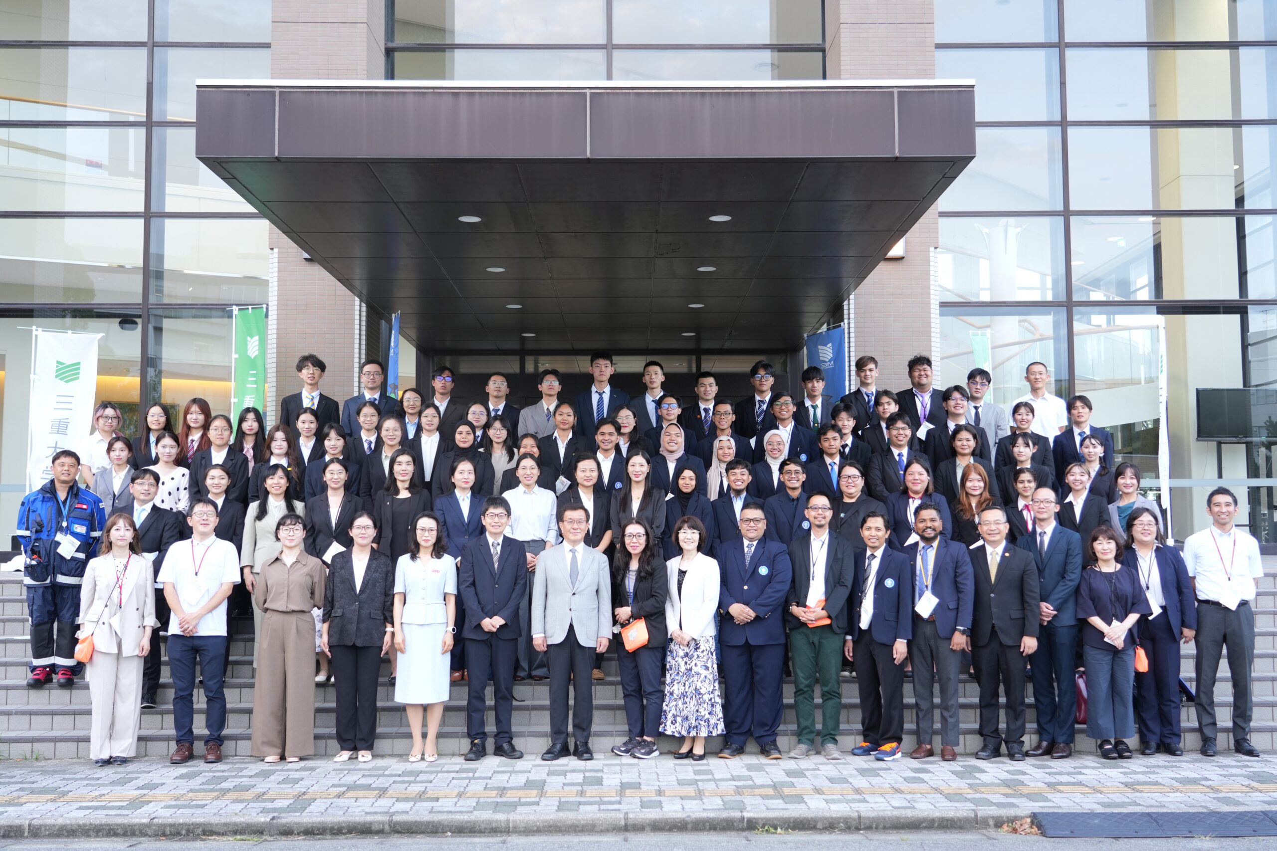 IPB Kembali Raih Berbagai Penghargaan pada Kegiatan The 31st Tri-U IJSS di Jepang