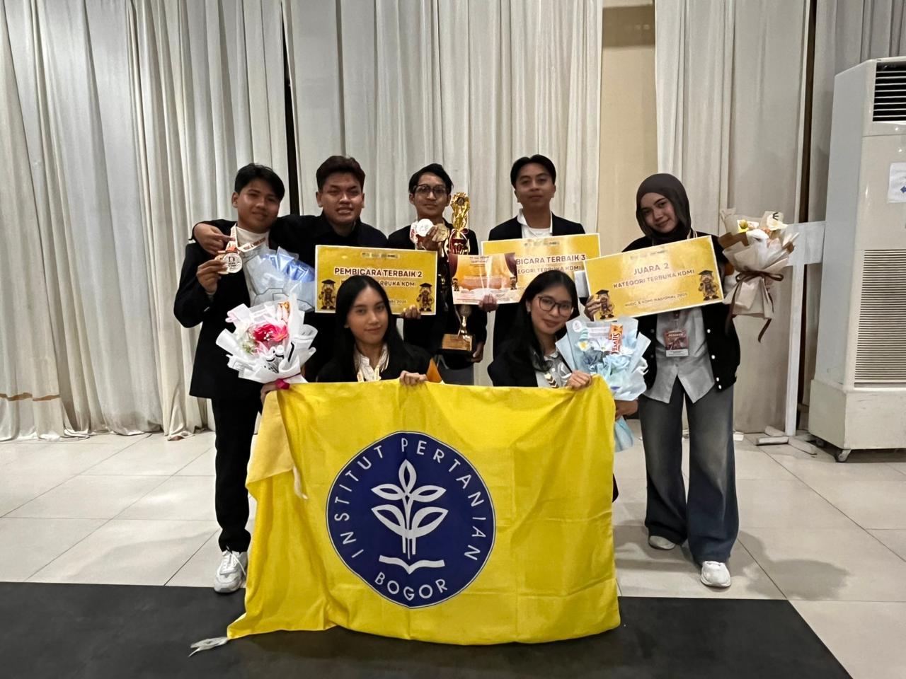 WhatsApp Image 2025-10-24 at 22.13.32