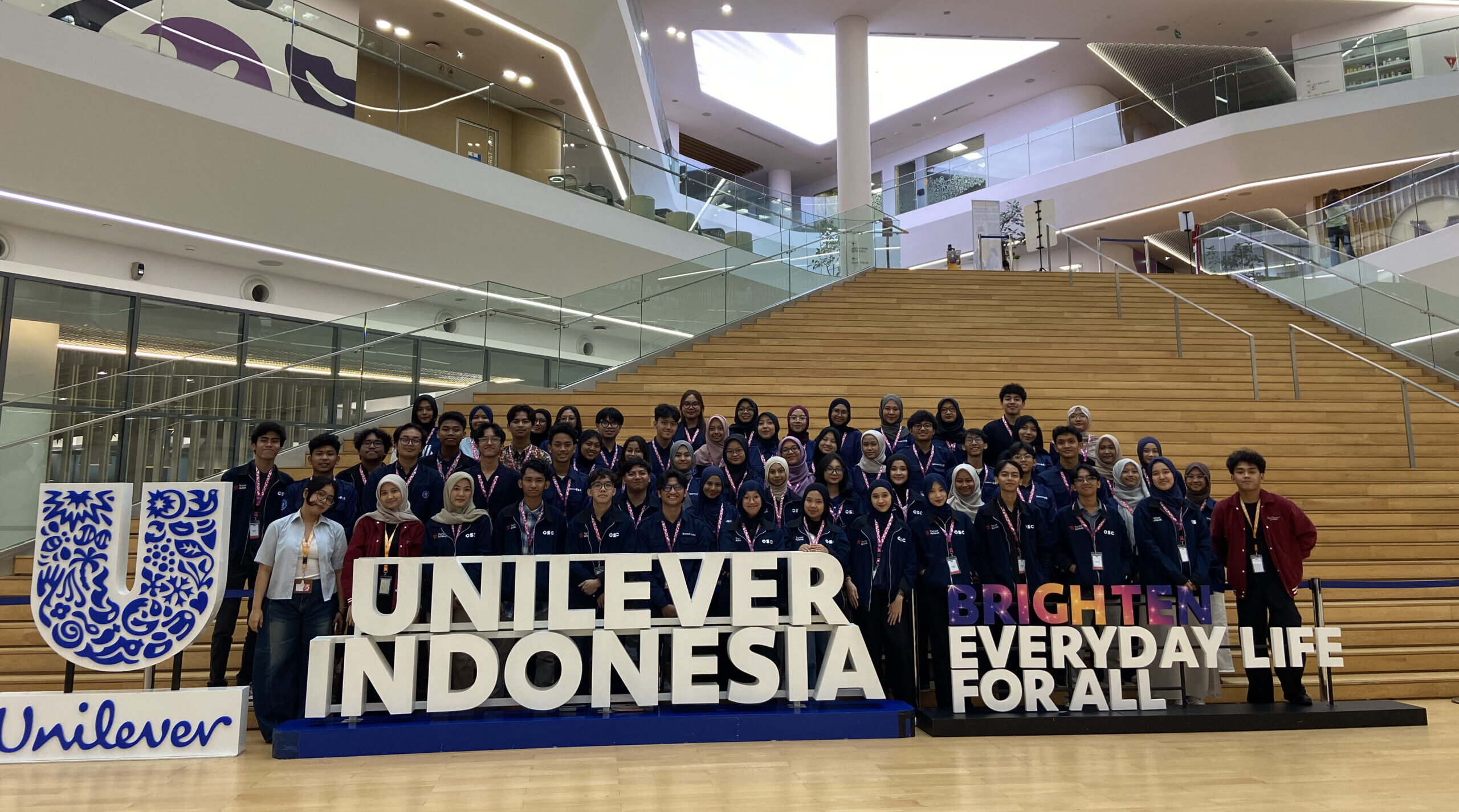 Kenalkan Program Pengembangan Karier dan Operasional Perusahaan, IPB Outsco Kunjungi Grha Unilever